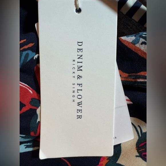 Denim and Flower Ricky Singh Hawaiian Print Shirt - Picture 10 of 10